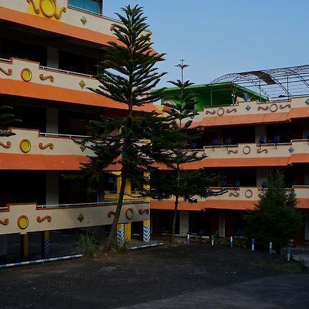 Hotel Surya Indah Batu Malang Экстерьер фото